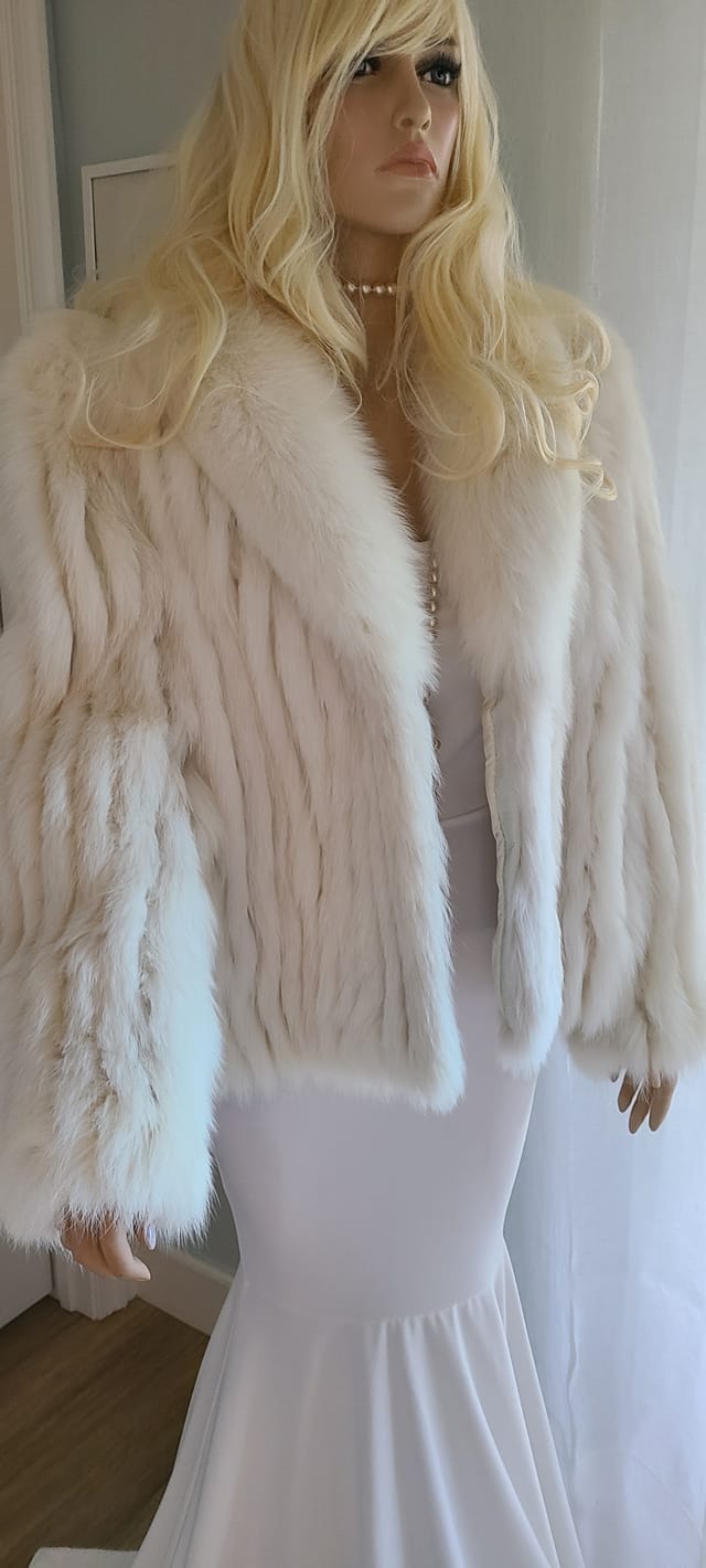 Luxury Vintage Fox Fur, SAGA Fox Fur Coat , Arctic Fox Fur Jacket