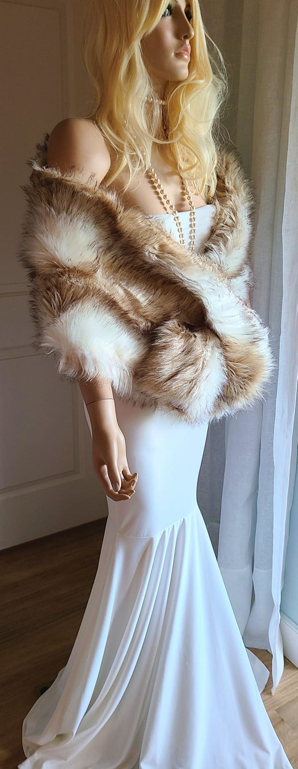 Nozze Accessori Scialli e stole 1950-1960s dark amber fox fur stole {Vintage fox fur/real fox fur/fox fur wrap/fox fur shawl/fox fur sciarpa/bridal fur stole/fox fur cape} 