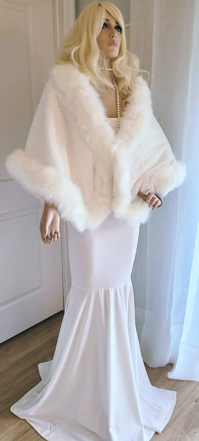 Luxury Faux Fur Bridal Shawl , Faux Mink Fur Stole , Fox Fur Cape , Not  Real Fur , Bridal Fur Wrap , Winter Wedding Fur , Old Hollywood Glamour Fur  