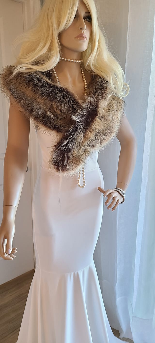 Luxury Vintage Inspired FAUX Fur Stole , Not REAL Fox Fur Shawl , Bridal  Wrap , Fur Collar, Fling , Fox Fur Fling , Mink Fur , Raccoon Fur , Winter
